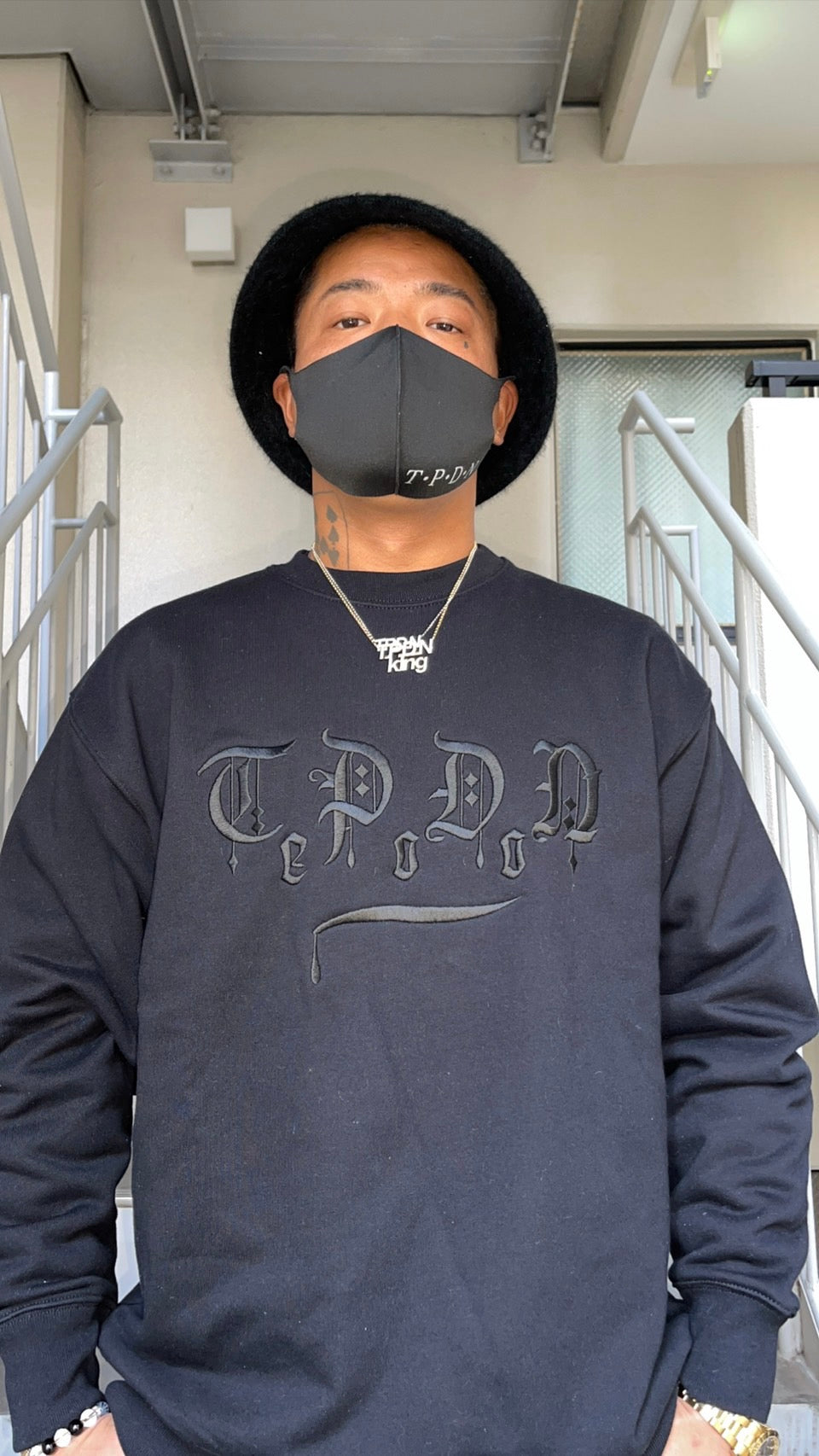 T・P・D・N/genocide™ 刺繡スウェットトレーナー